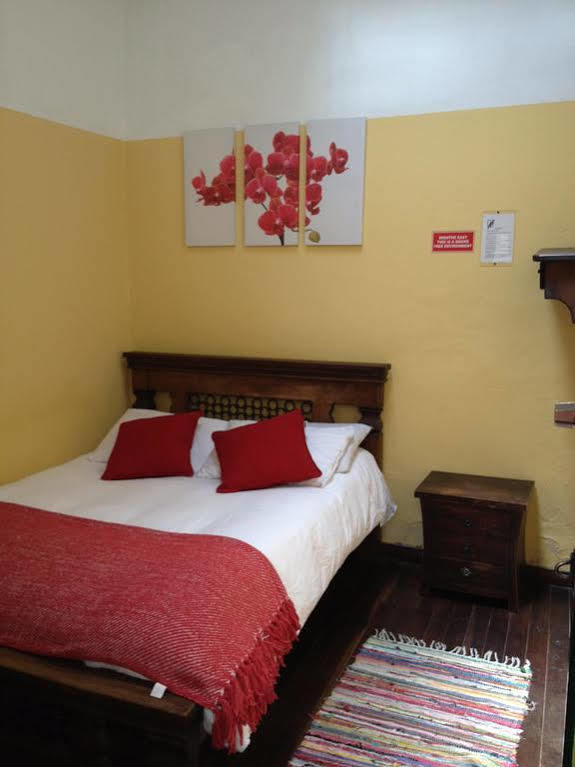 Chocolate Hostel Bogotá Esterno foto